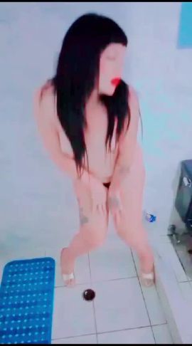  Daniella Mera