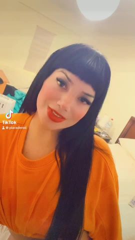  Daniella Mera