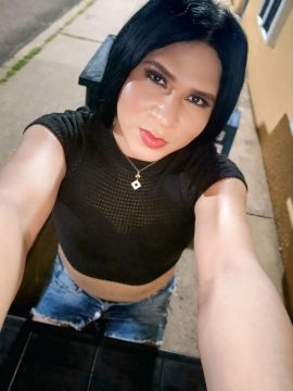 Daniella 
