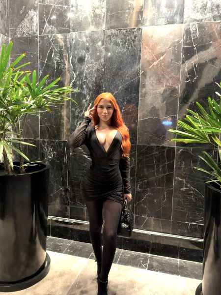 Soy Vanessa.


Mujer trans, linda y femenina disponible en tu ciudad, me caracterizo por mi higiene y pulcritud 

Soy pasiva, ideal para los hombres que quieren experimentar y disfrutar la feminidad.

Exclusiva para clientes serios y abundantes, escríbeme y agendamos.