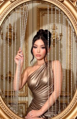  Asian Luxury Goddess 