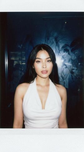  Asian Luxury Goddess 