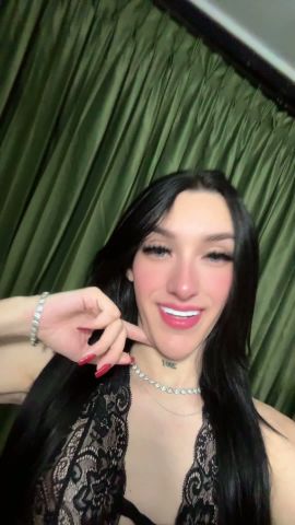 Alejandra queen