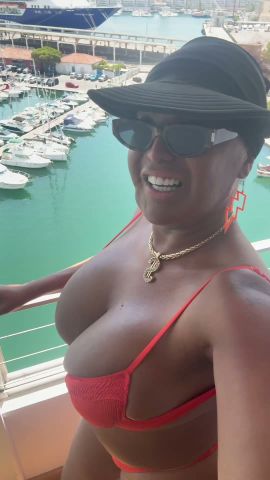 Naomi Oliver