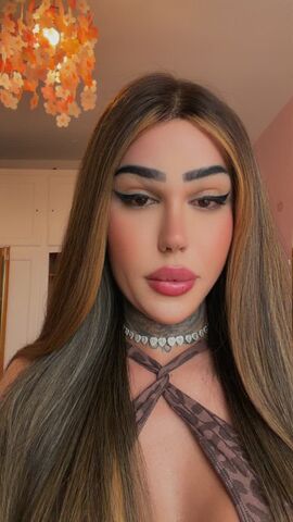 Bruna Louize