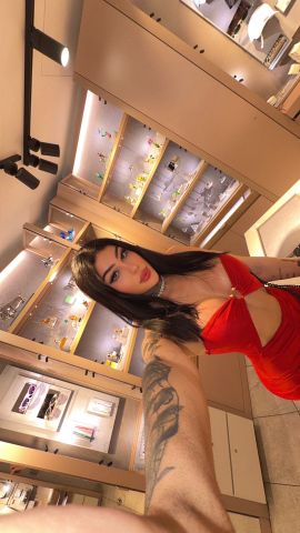 Bruna Louize