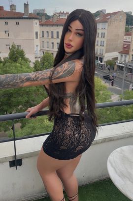Bruna Louize