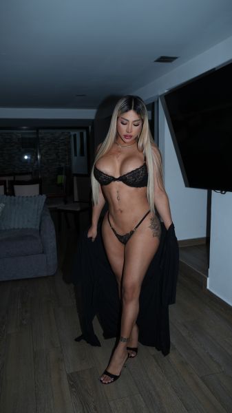 Soy una chica trans AAA muy exclusiva para caballeros con gustos exigentes y femeninos 
Estoy en la ciudad de Guatemala en un apartamento exclusivo y muy céntrico con seguridad.

Mis redes sociales 📲

INSTAGRAM: VALENTINA14_MZ