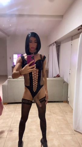 Kaily Trans Party girl 