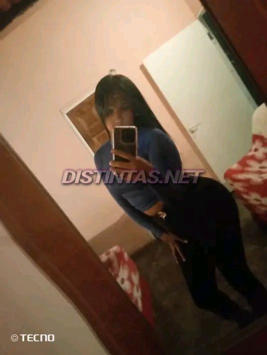 Morenita complaciente 