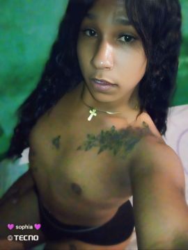 Morenita complaciente 