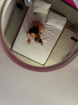 Evelyn Sexy Girl