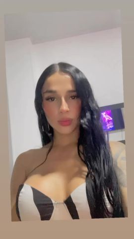 Evelyn Sexy Girl