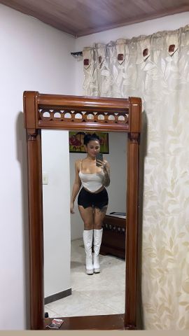 Evelyn Sexy Girl