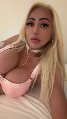 Karla blond