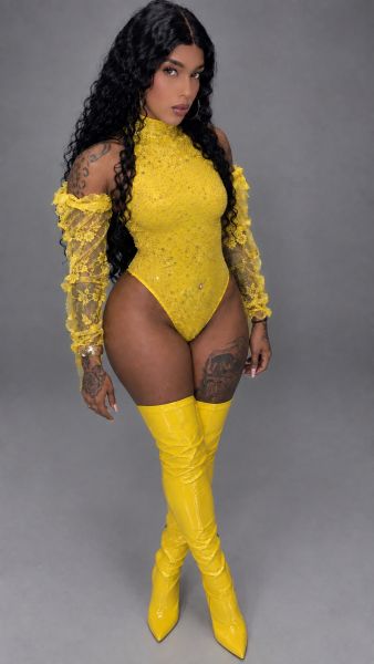 ✨🤍🏳️‍⚧️Soy la mejor chica trans morena que puedas ver con los mejores contenidos masajes y salidas para salir de la monotonía 🫧👑🏳️‍⚧️💜información privado 