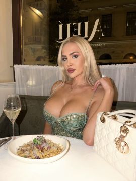 Maria