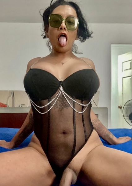  PARTY GIRL…..Hi, I'm Frida, a very affectionate trans girl from Mexico, ready to give you lots of pleasure.
I am available 24/7, I call and outcall , and I have a discreet, safe, and very private place.

I am available only for generous gentlemen. I am both active and passive; what you see in the photos is what you will see in person.
Visit me, I'll be waiting for you in very sexy lingerie, just make an appointment 20 minutes beforehand.
