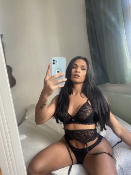 SOPHIA OLIVER 