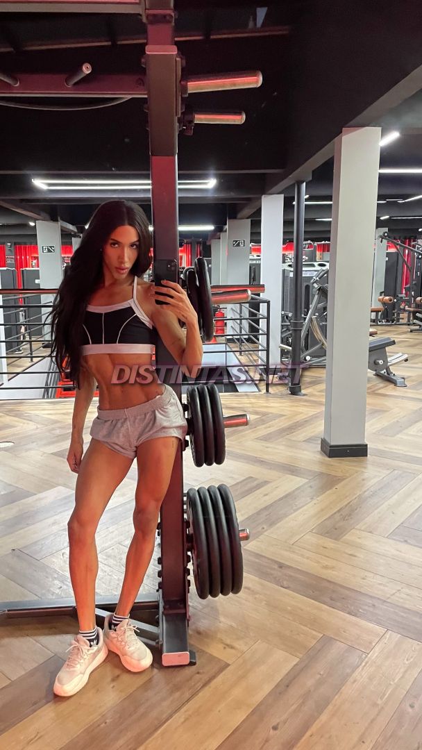 Chloé Maia