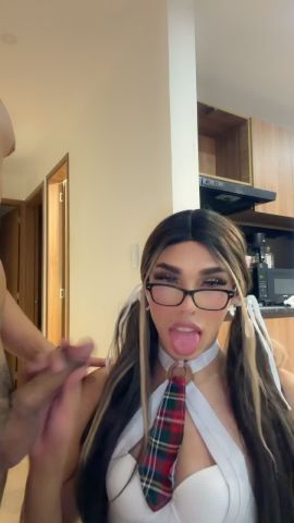 Vicky 
