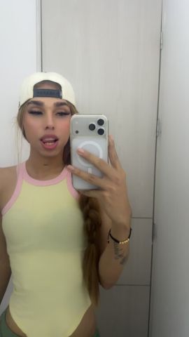 Vicky 