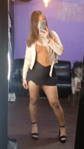 Soy Ayliin una linda tranny recién llegadita a VIÑA DEL MAR ven a disfrutar de un buen sexo con un rico culito apretadito y dispuesta a complacerte en todo lo que desees, conmigo pasarás un rato único, rico y relajante, haremos todas las poses que desees la idea es hacerte sentir mucho placer 🥵 

Anal profundo Masturbación
Garganta Profunda
Masajes relajantes
Americana
Beso negro 
Y muchos fetiches y cualquier otro morbo que desees 🫦🥴 
Disponible a cualquier hora 😜
Escríbeme al WhatsApp rey 🔥