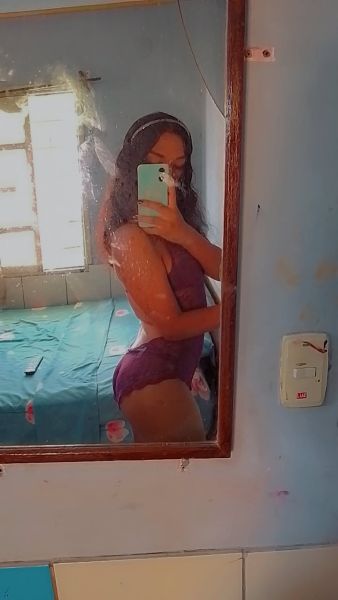 Holis mis amores , un nenes nueva por estos lados, ven y pasemos un momento rico sin apuros y mucho morbo🔥
Tus preguntas no molestan 🔥
Todo sin apuro y con mucha pasión 
Podemos jugar muy rico y con mucha discreción 
Hablame no muerdo como chupo🔥😏