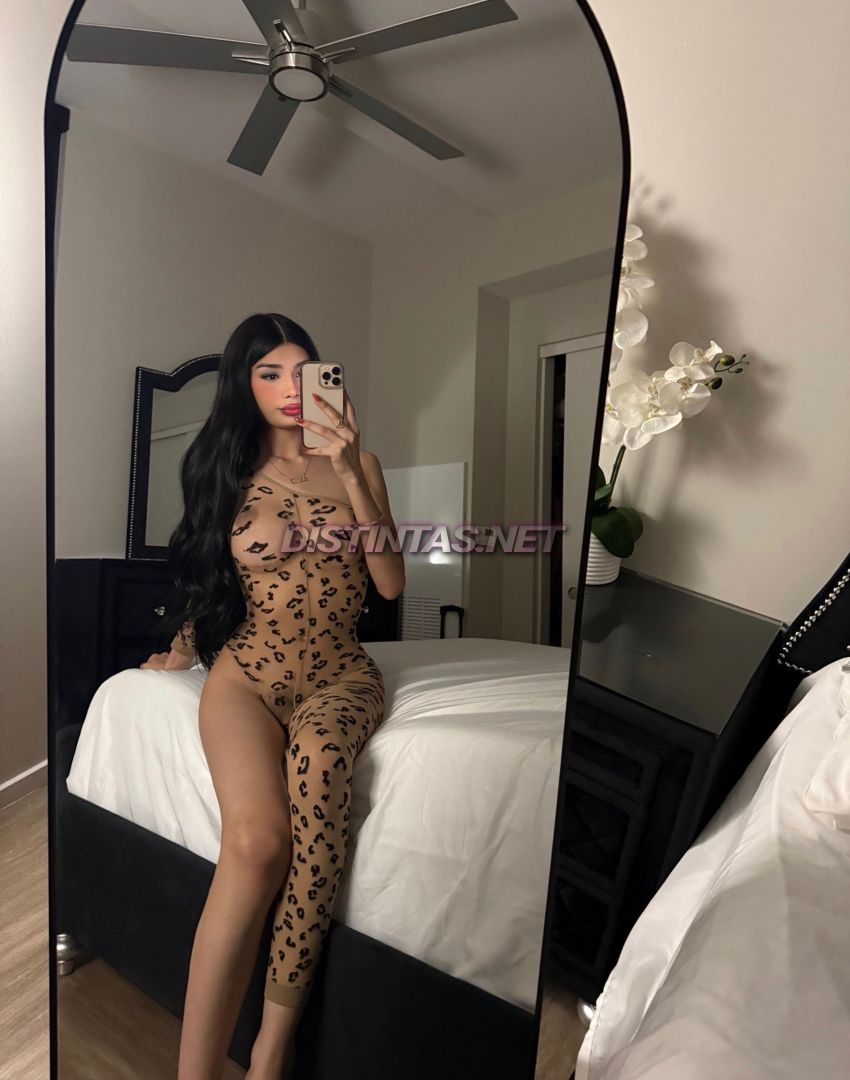 Zoe Dominatrix