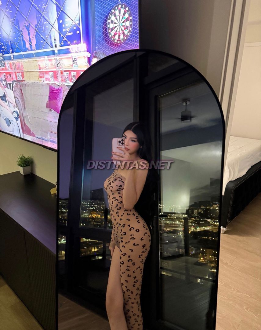Zoe Dominatrix
