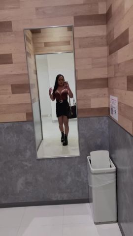 Mirella Vlaya