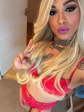 Luiza Dominatrix 