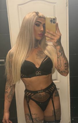 Luiza Dominatrix 