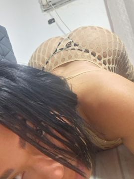 Bella April 