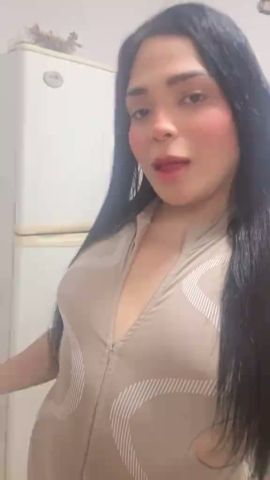 Bella April 