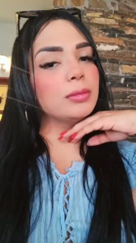 Bella April 
