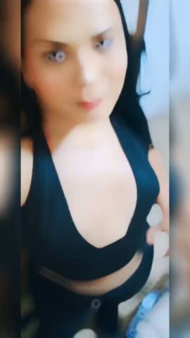 Bella April 
