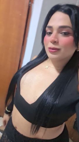 Bella April 