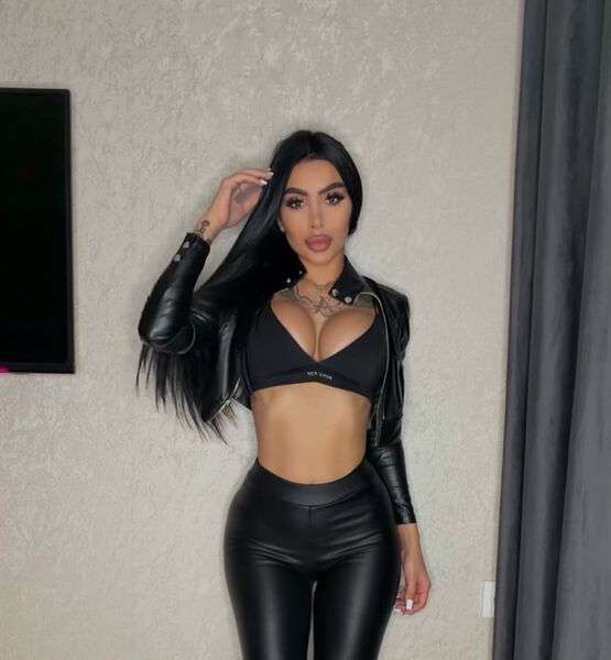 Julia Love