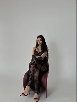 Julia Love