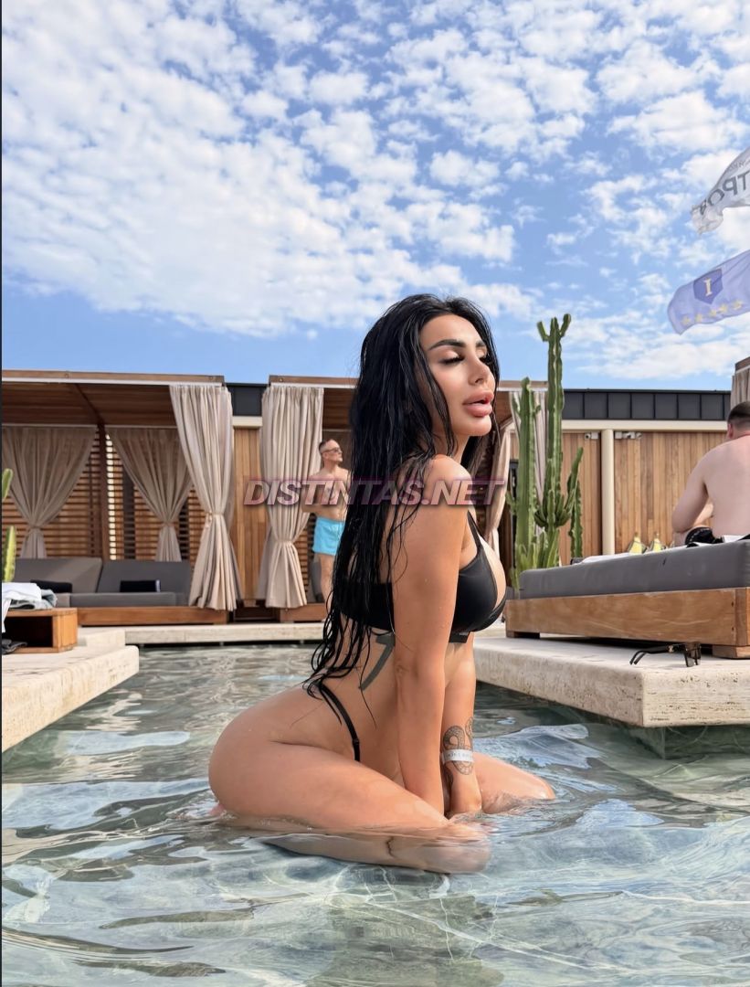 Julia Love