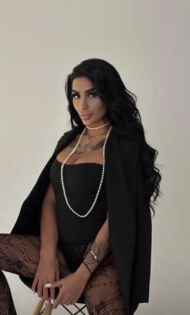 Julia Love