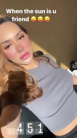 Top Clara
