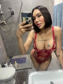 Top Clara