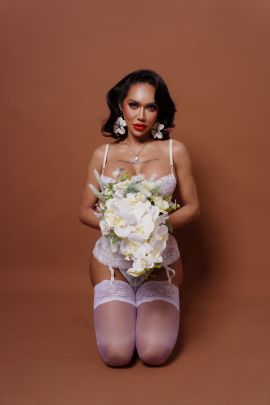 Top Clara