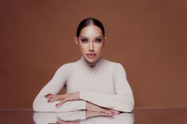 Top Clara
