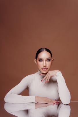 Top Clara