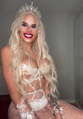 Melanie Jolie