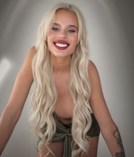 Melanie Jolie