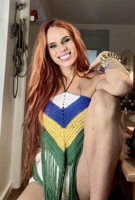 Melanie Jolie